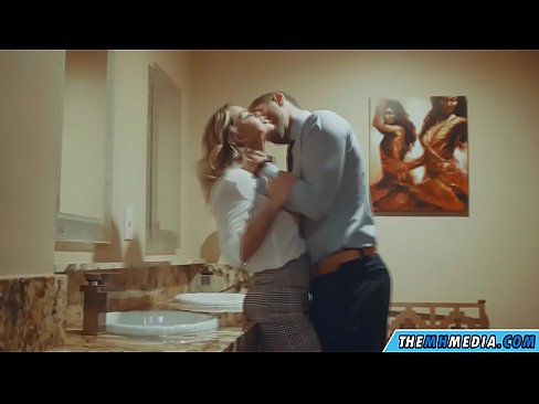 ❤️ Kad te prsata plavuša zavede u javnom zahodu ☑ Super porno na hr.muitohentai.ru